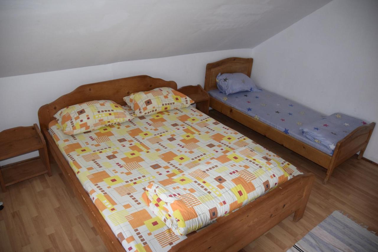 ホテル Cabana Colnic Măgura エクステリア 写真