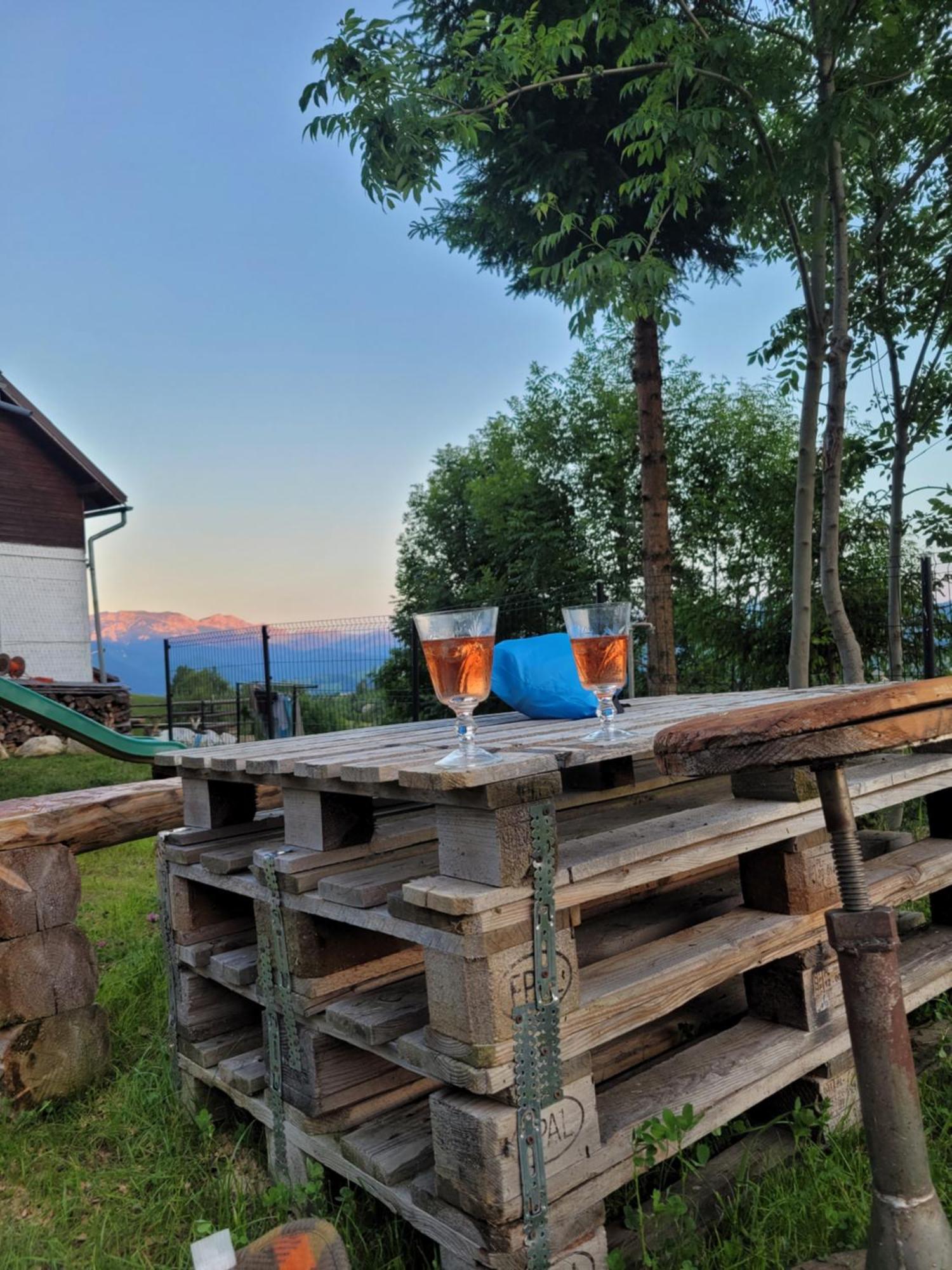ホテル Cabana Colnic Măgura エクステリア 写真